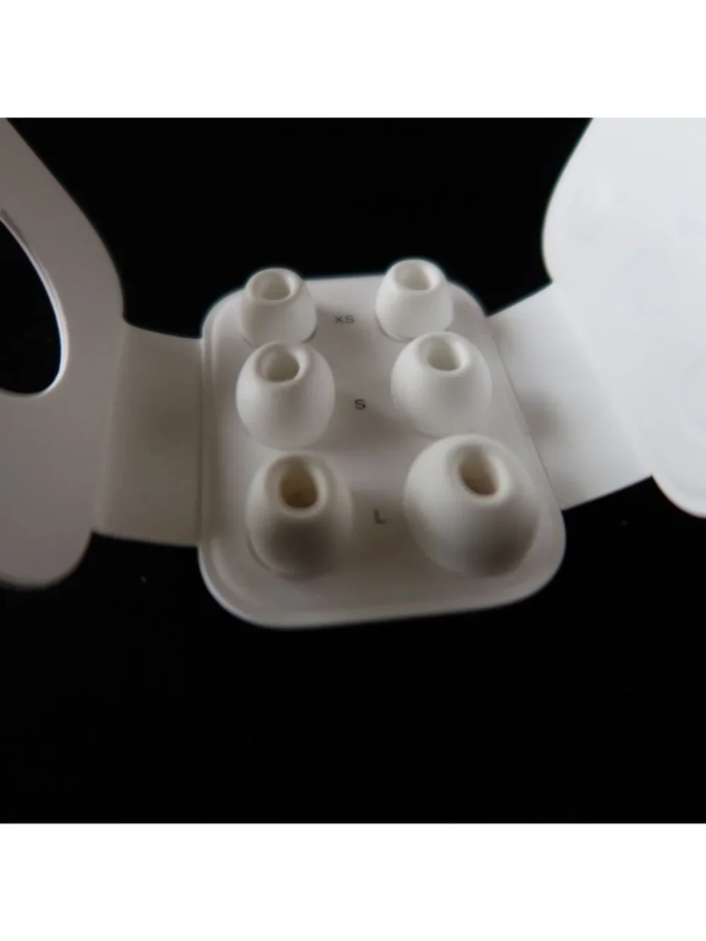 Unused Genuine Apple AirPods Pro Replacement Ear Tips 3 Pairs Set S, M, L
